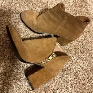 Zara Elegant Tan Suede Ankle Boots
